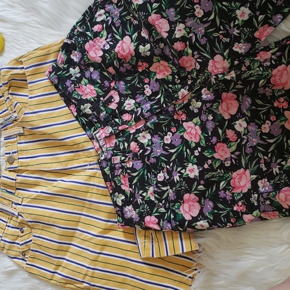 Vintage High Waisted Sasson Yellow Striped Jorts - Picture 6 of 6